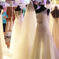 Сколько стоит химчистка свадебного платья